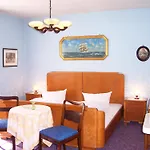 Hotel Krone 2*
