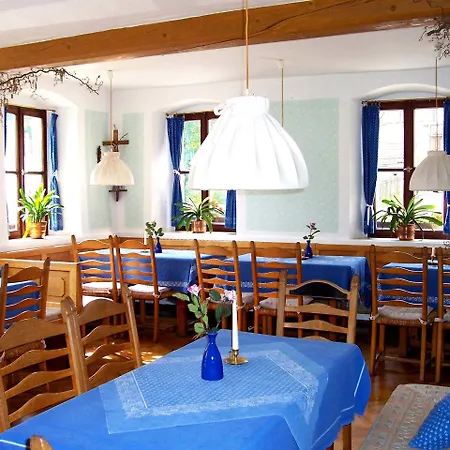 Krone فندق غوسوينستين