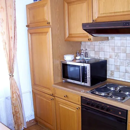 Krone 2* غوسوينستين