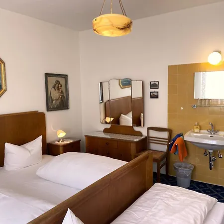 Hotel Krone 2*
