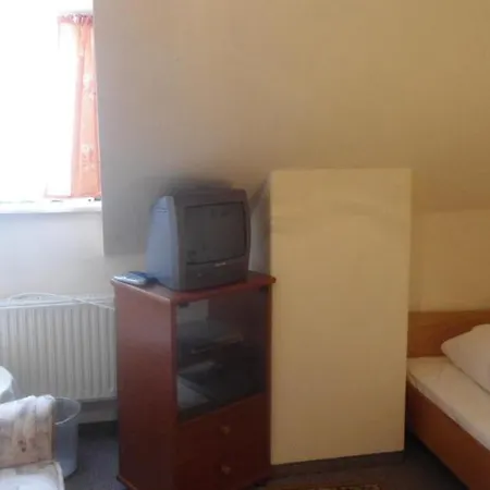 Hotel Krone 2*