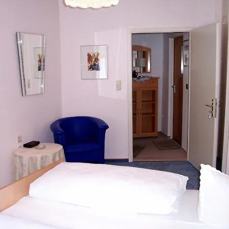 Krone 2* Goessweinstein